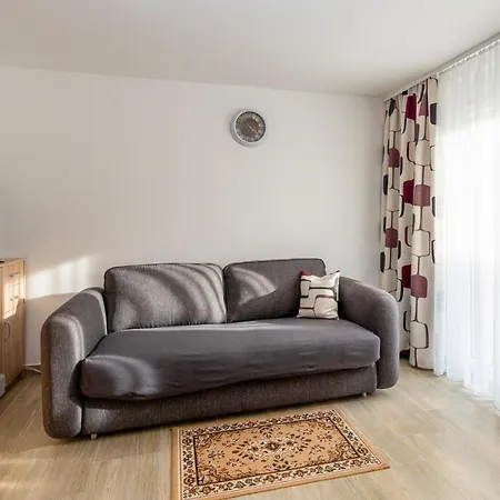 Stunning In W/ 1 Bedrooms * Kruševo
